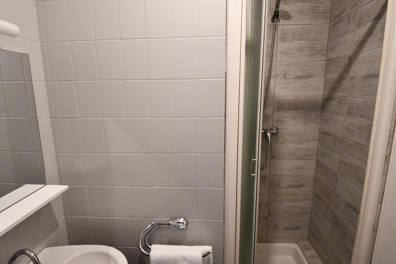 Le Pasteur Hotel Brest Luaran gambar